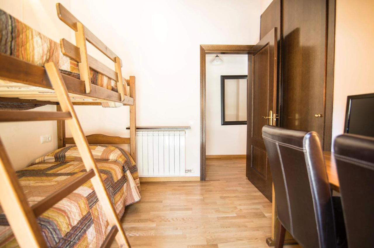 Bonic D'Aneu Apartman Esterri d'Àneu Kültér fotó